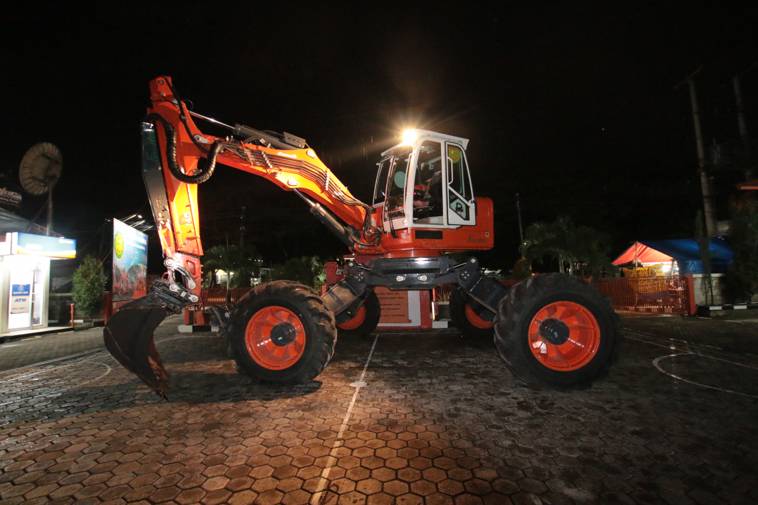 R145 Big Foot - Forester — fotografie 5 z 9