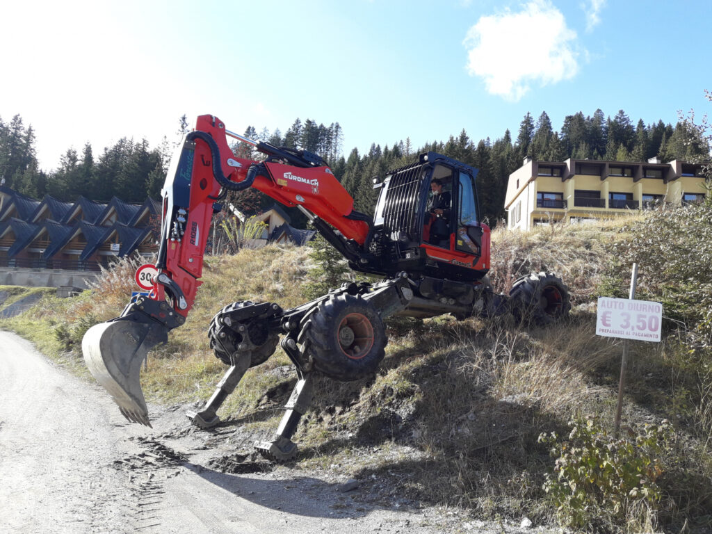 Euromach R1055 Forester — fotografie 2 z 12