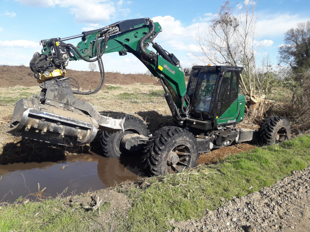 Euromach R755H Big Foot - Forester — fotografie 2 z 3