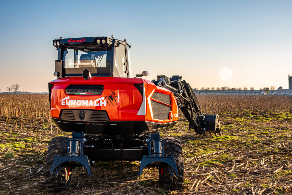 Euromach R1355 Big Foot - Forester — fotografie 2 z 5