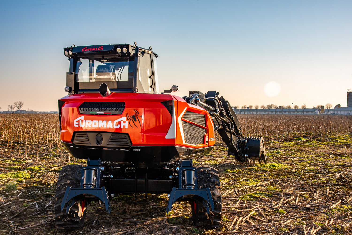 R1355 Big Foot - Forester — fotografie 2 z 5