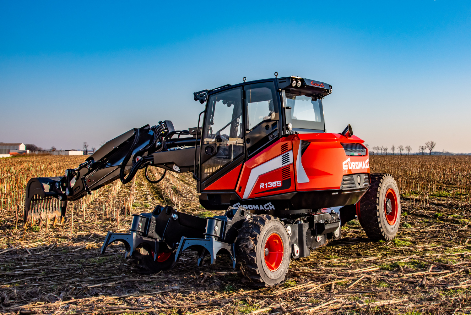 R1355 Big Foot - Forester — fotografie 3 z 5