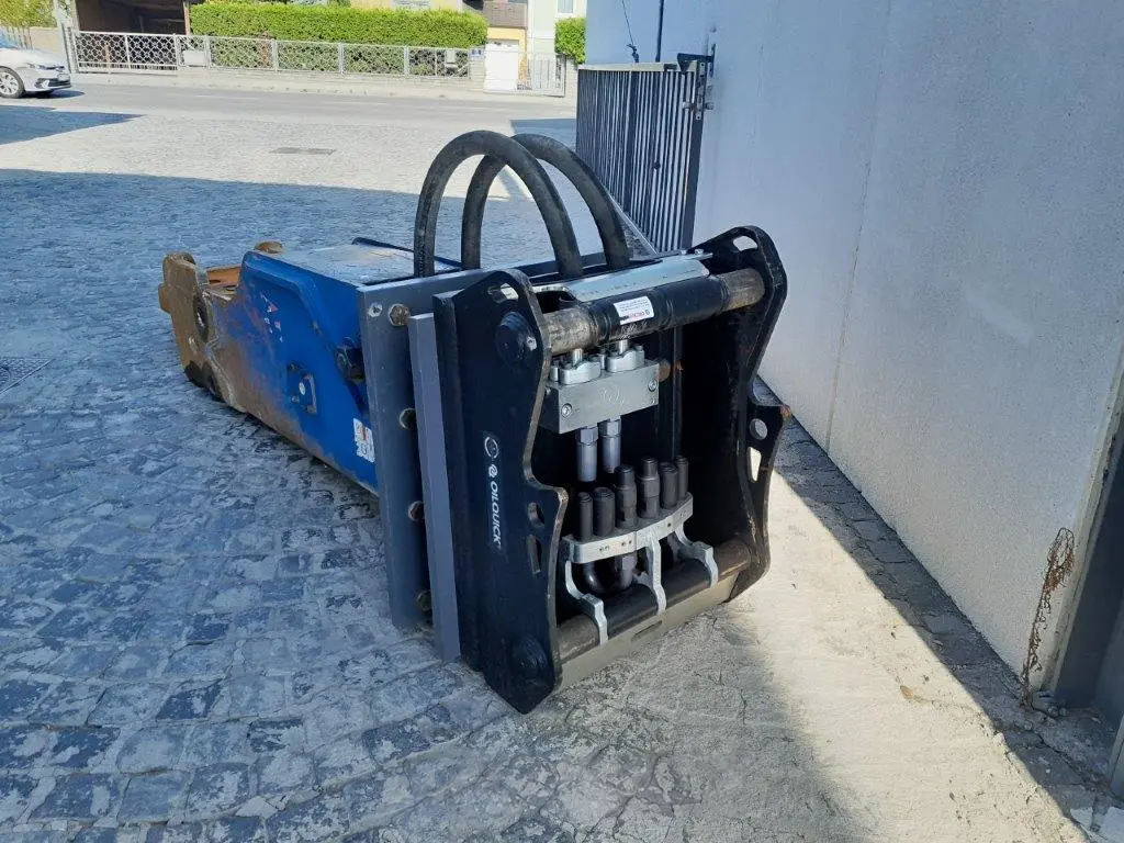 AKB S 320 — fotografie 3 z 4