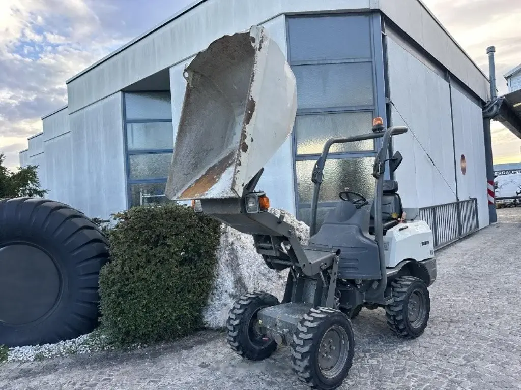 Ausa D 100 AHA
