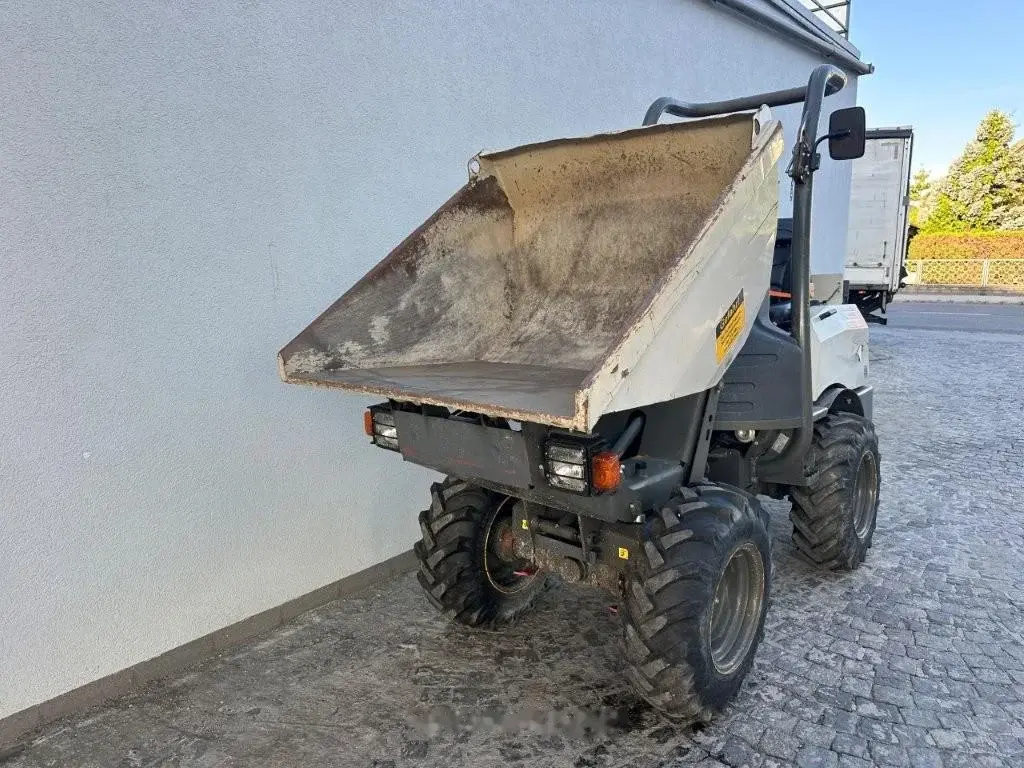 Ausa D 120 AHA