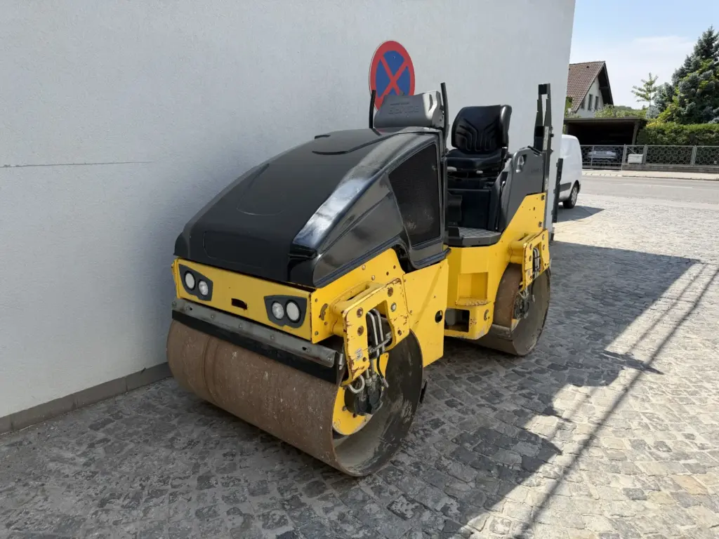 Bomag BW 120 AD-5 — fotografie 2 z 9