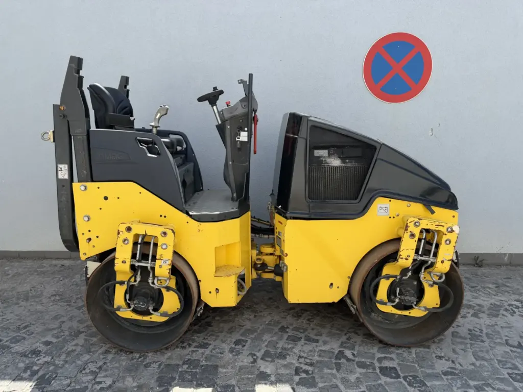Bomag BW 120 AD-5 — fotografie 3 z 9