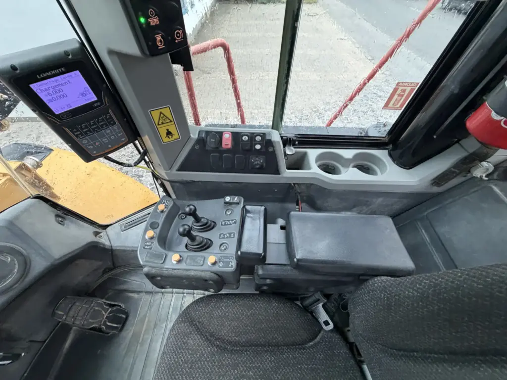 CAT 972 MXE — fotografie 8 z 9