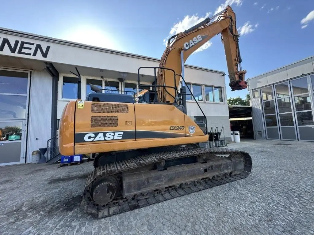 Case CX 250 — fotografie 3 z 10