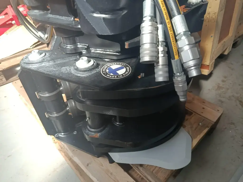 JAK 250 R LP G4 — fotografie 2 z 3