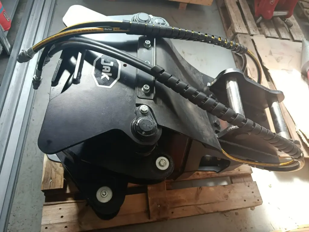 JAK 250 R LP G4 — fotografie 3 z 3
