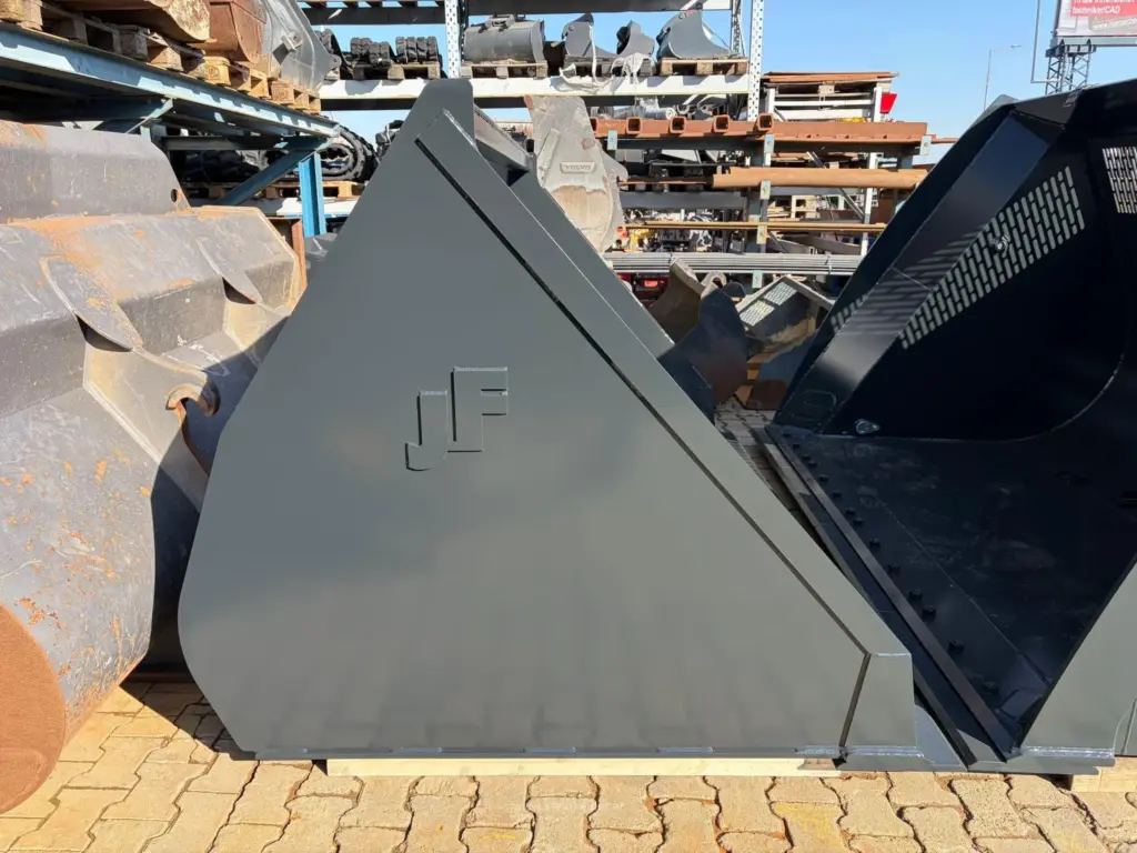 Flötzinger velkoobjemová lopata FSM-R2 pro Liebherr T 55-7
