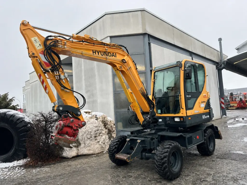 Hyundai R 55 W-9A Powertilt — fotografie 4 z 10