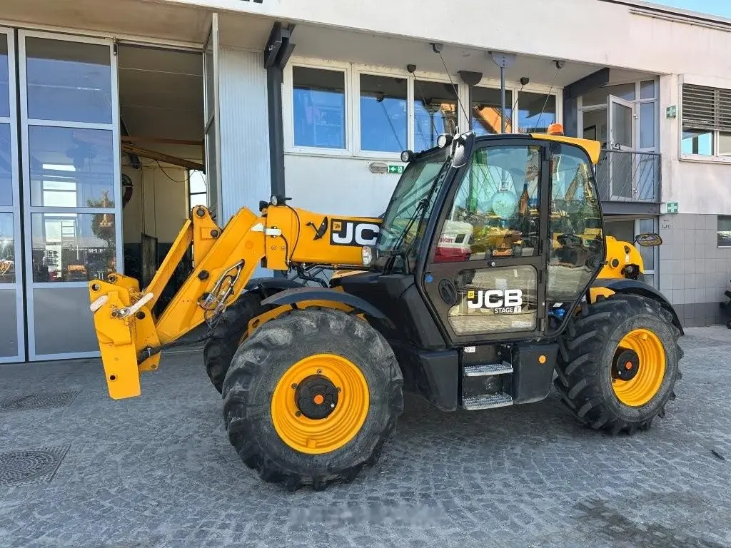 JCB 541-70