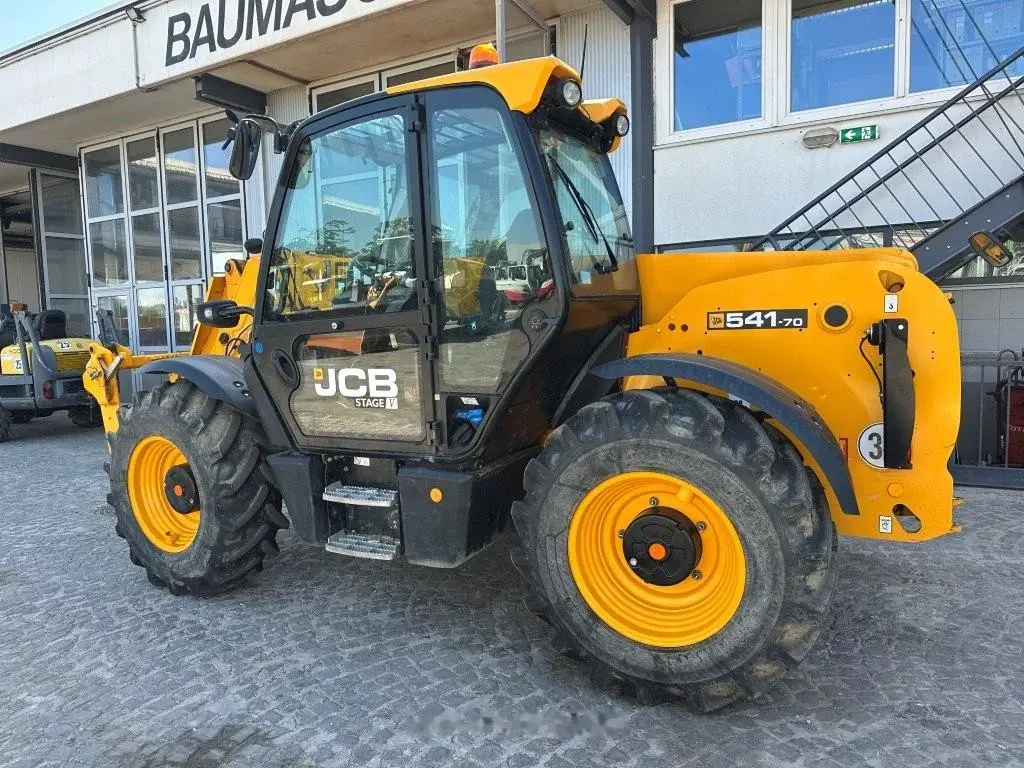 JCB 541-70 — fotografie 3 z 7