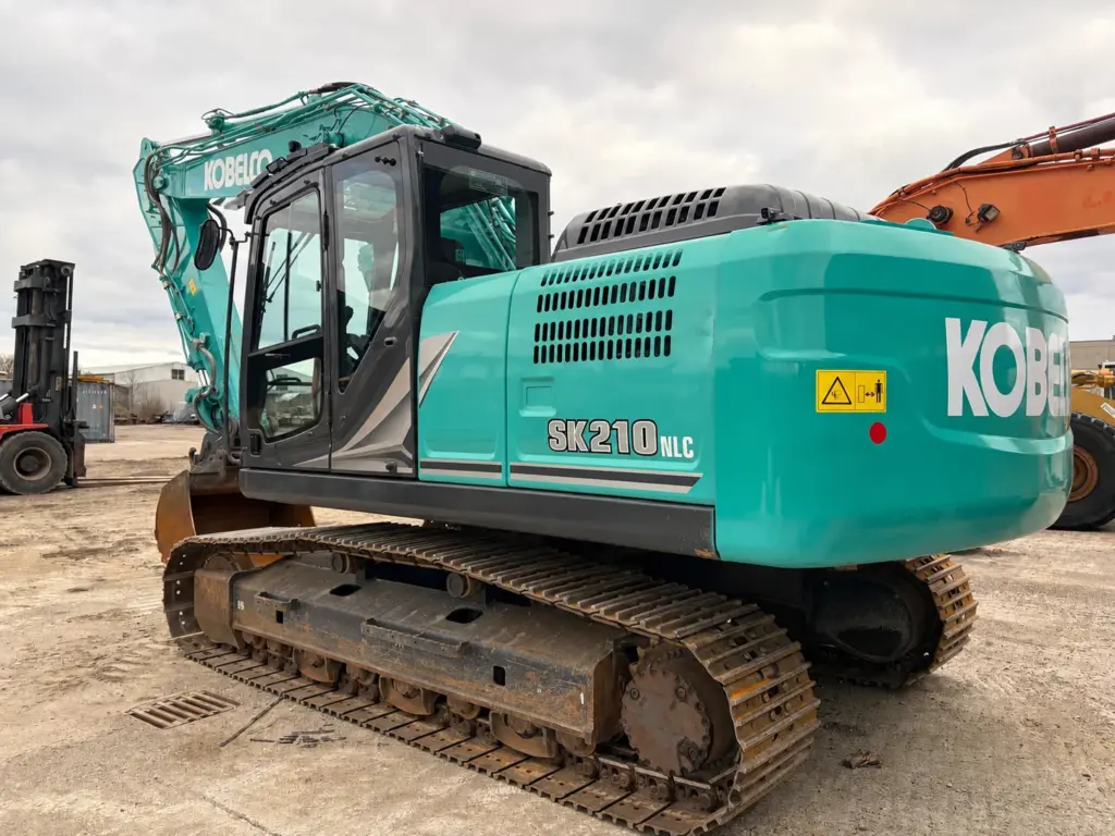 Kobelco SK 210 NLC-11 OQ 70/55 — fotografie 4 z 5