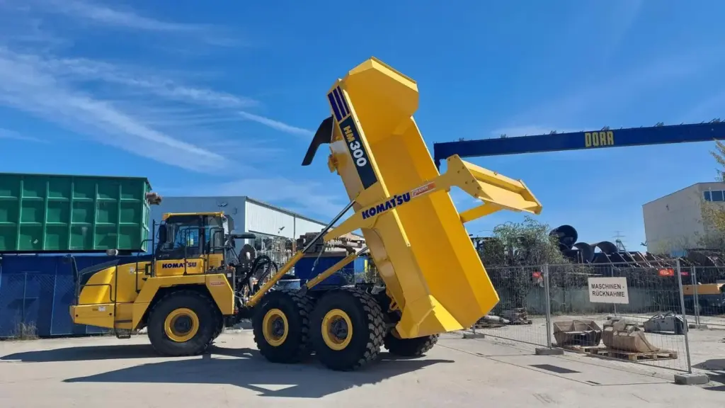 Komatsu HM 300-5