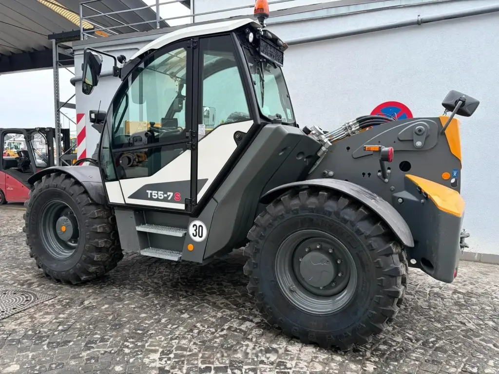 Liebherr T 55-7S — fotografie 3 z 5