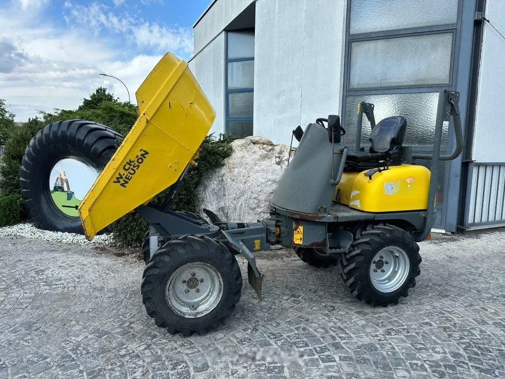 Neuson 1501 Drehkipper — fotografie 3 z 7