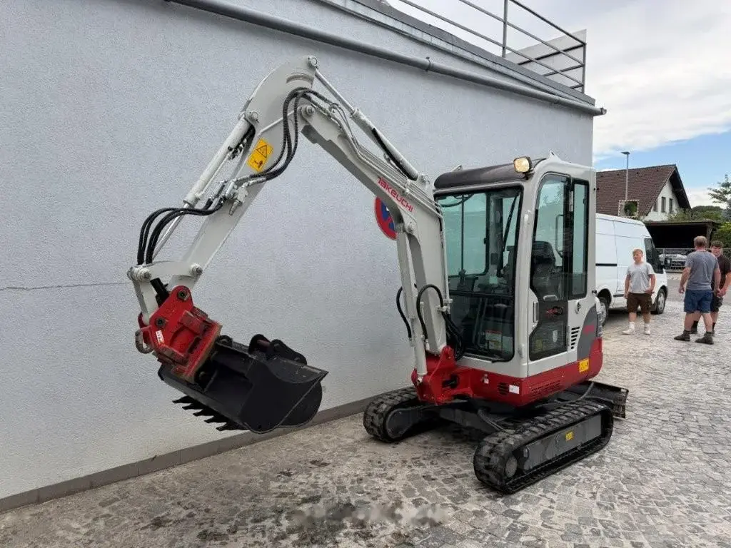 Takeuchi TB 219