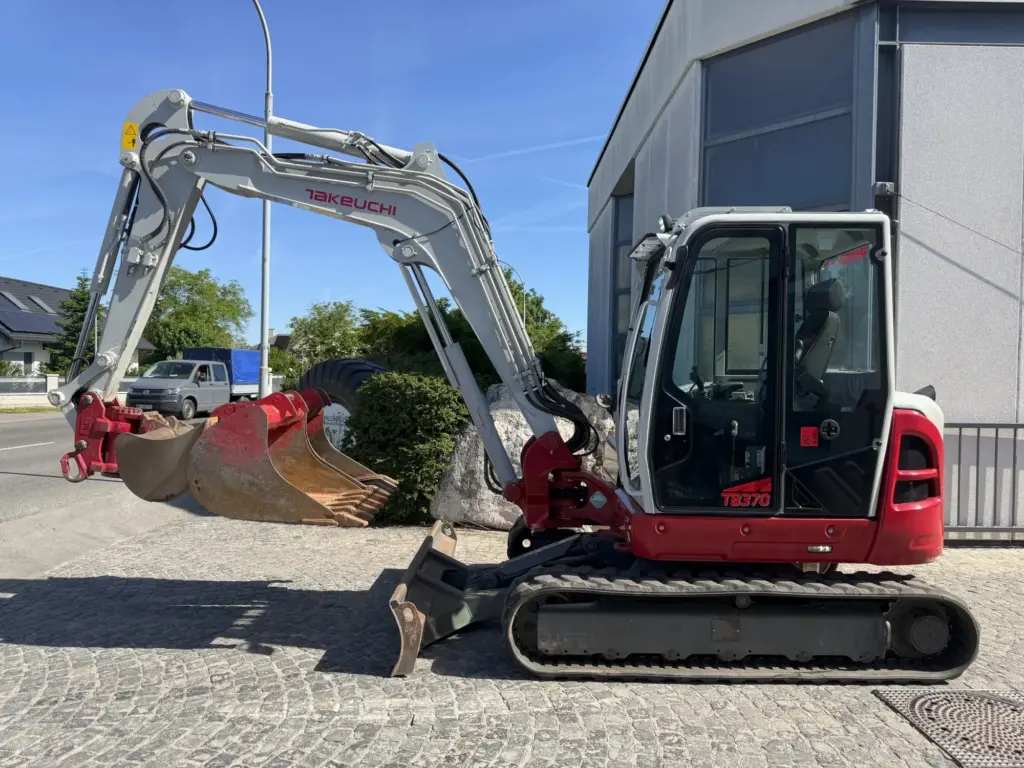 Takeuchi TB 370 PT — fotografie 4 z 9