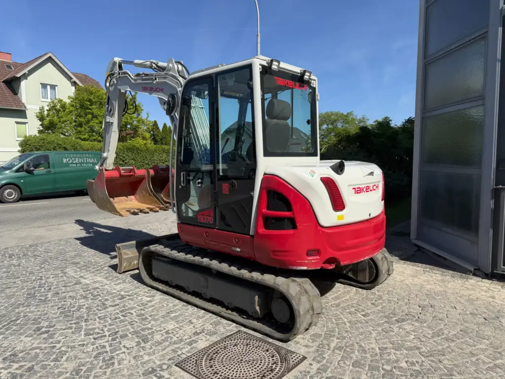 Takeuchi TB 370 PT — fotografie 5 z 9