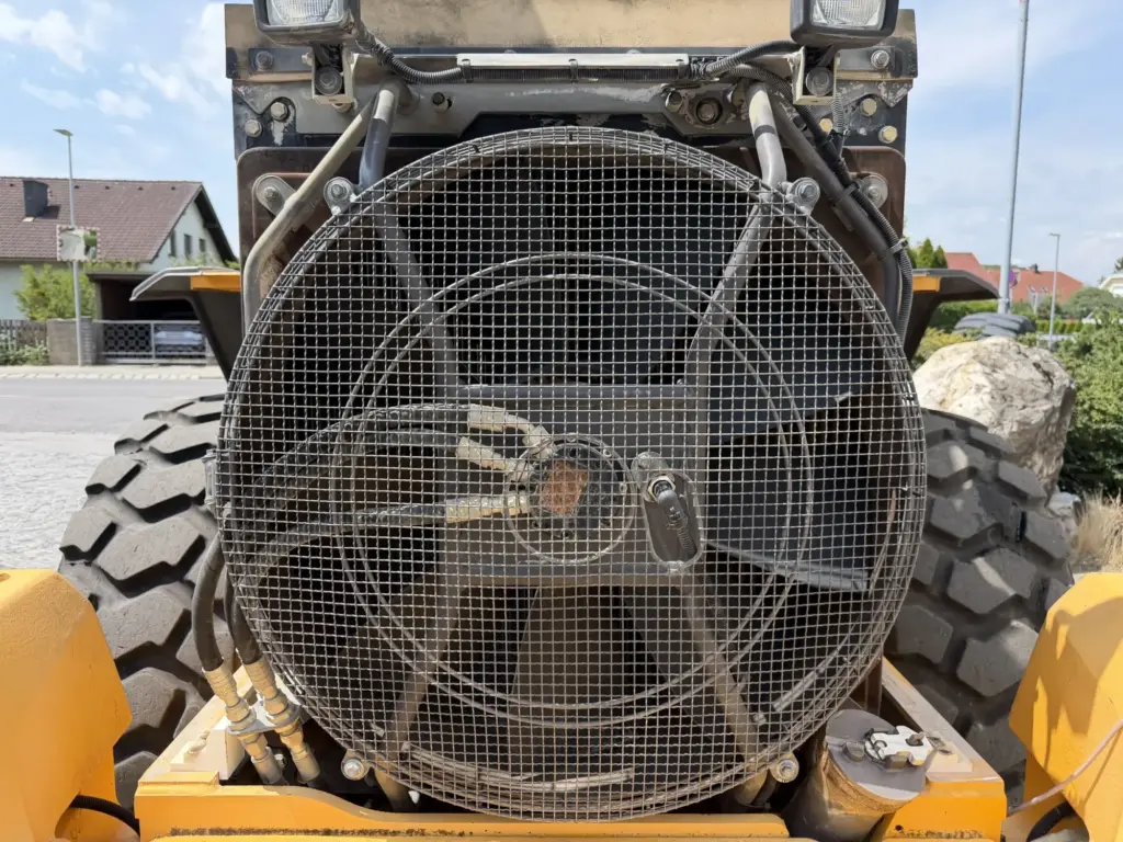 Volvo L 90 G — fotografie 10 z 11